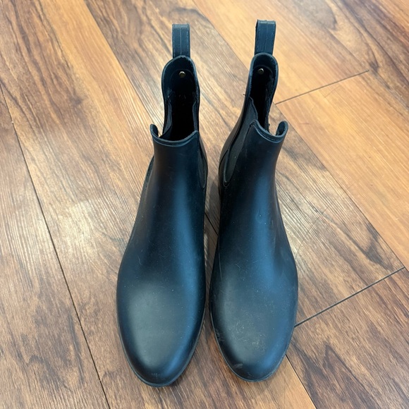Sam Edelman Tinsley Matte Black Chelsea Rain Boots - Picture 3 of 5